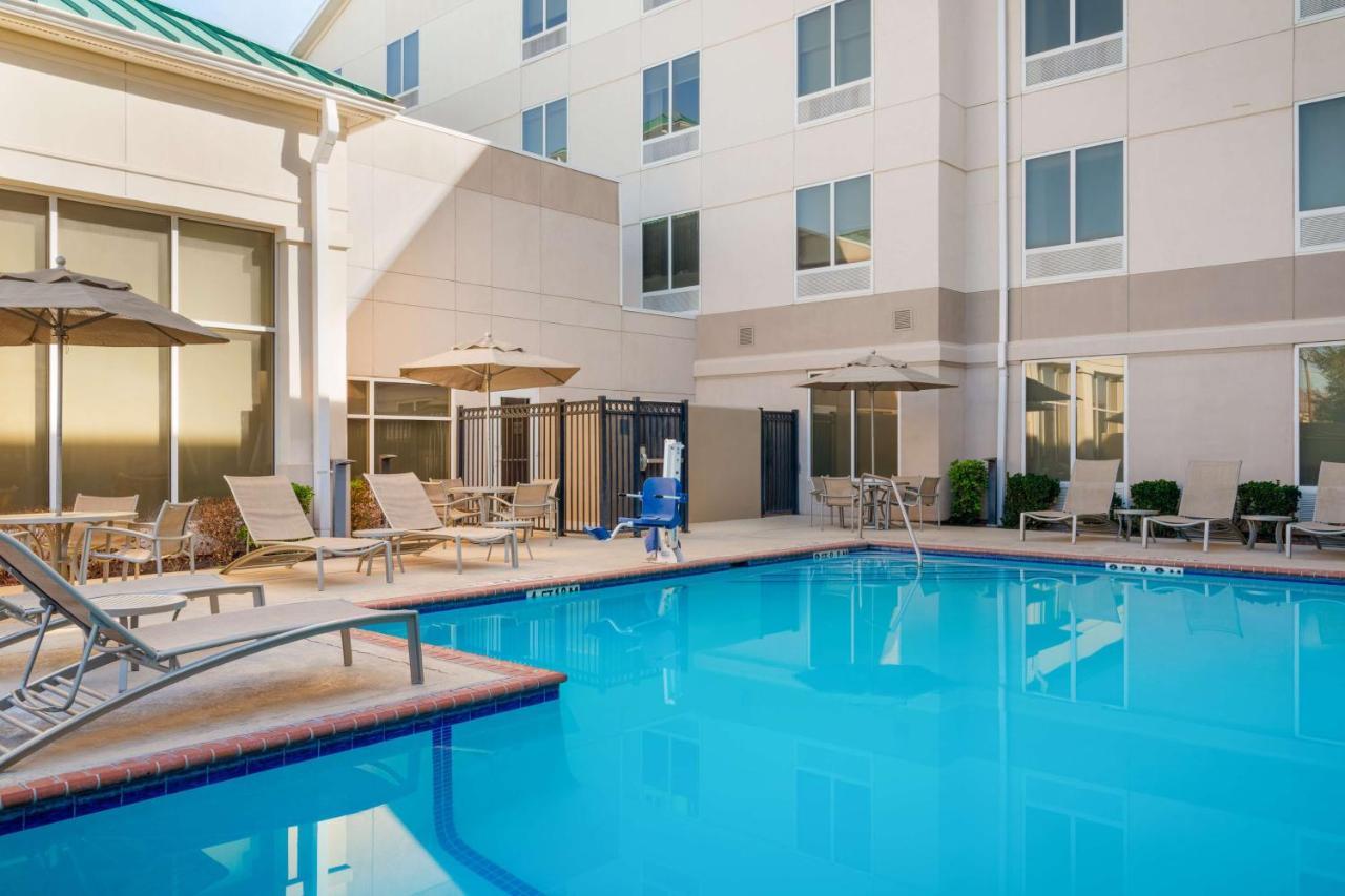 Hilton Garden Inn El Paso Airport Exterior photo